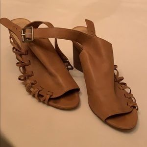 Vince Camuto size 8.5